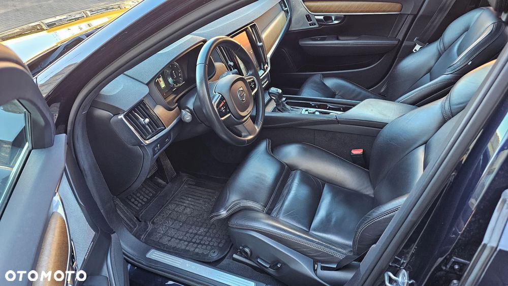 Volvo V90 D4 Inscription - 30