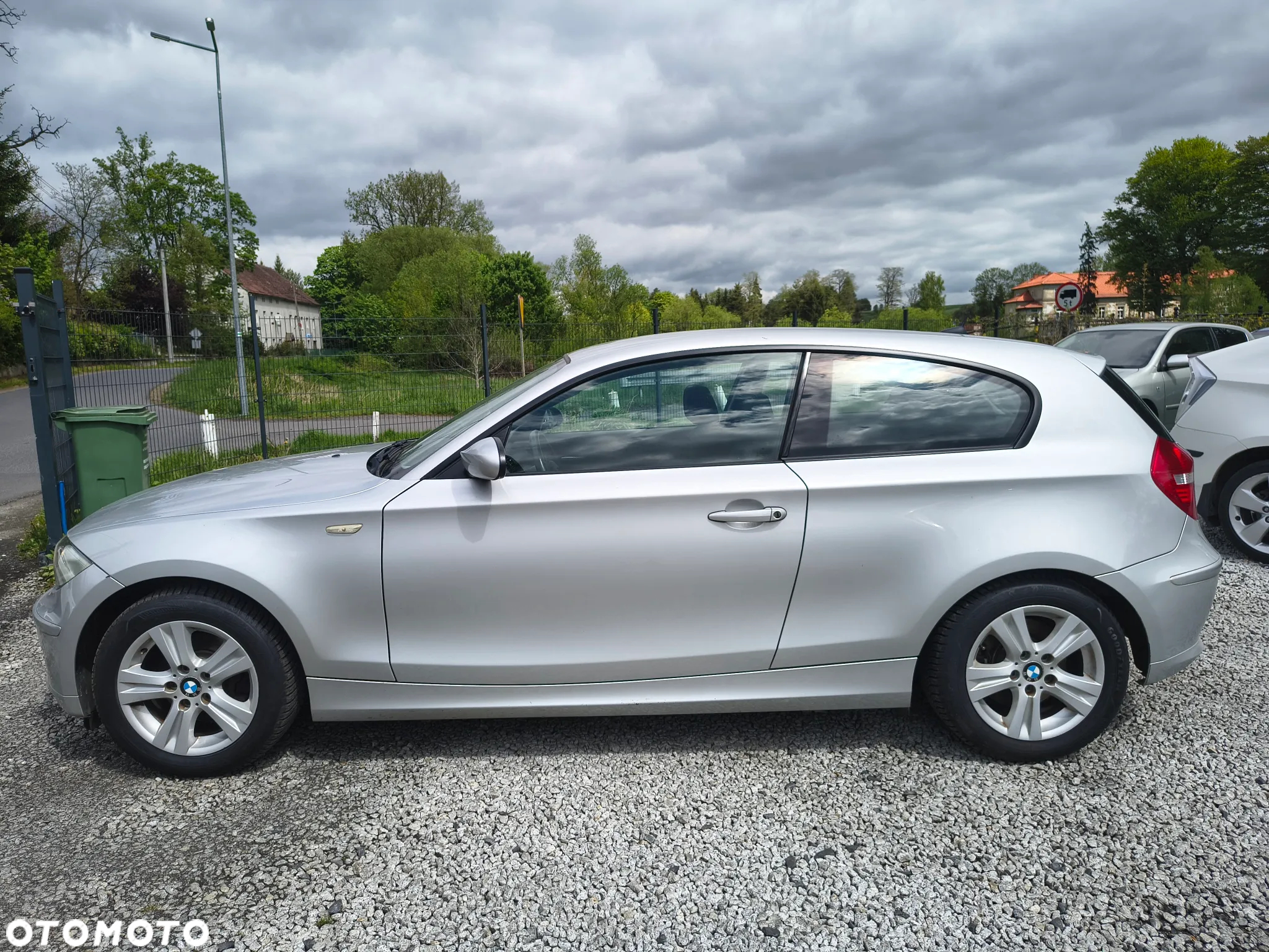 BMW Seria 1 118d DPF - 8