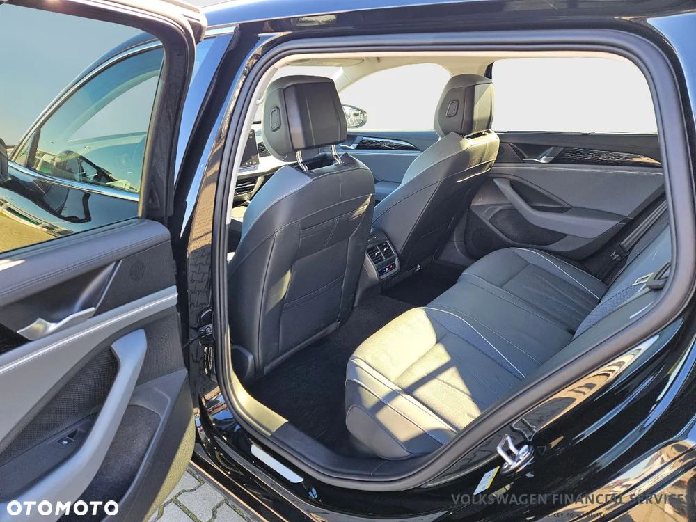 Volkswagen Passat 2.0 TDI SCR Elegance DSG - 8