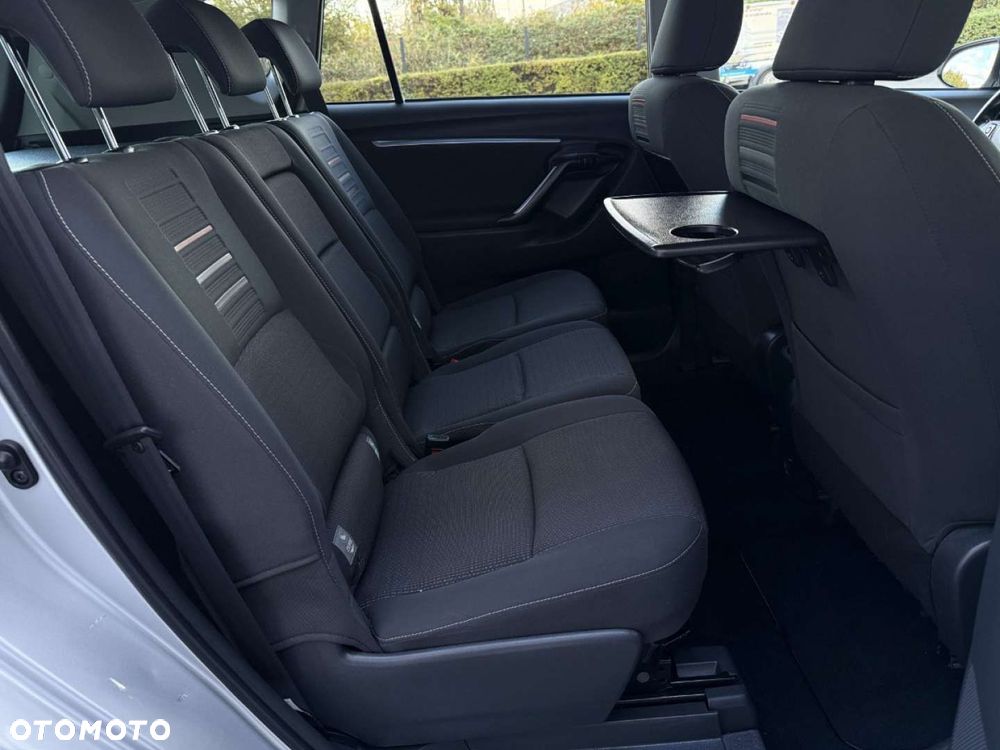 Toyota Verso - 33