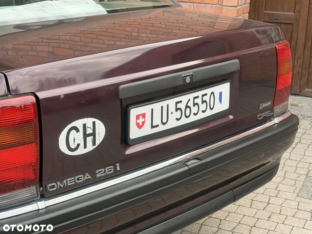 Opel Omega 2.6i CD Diamond - 27