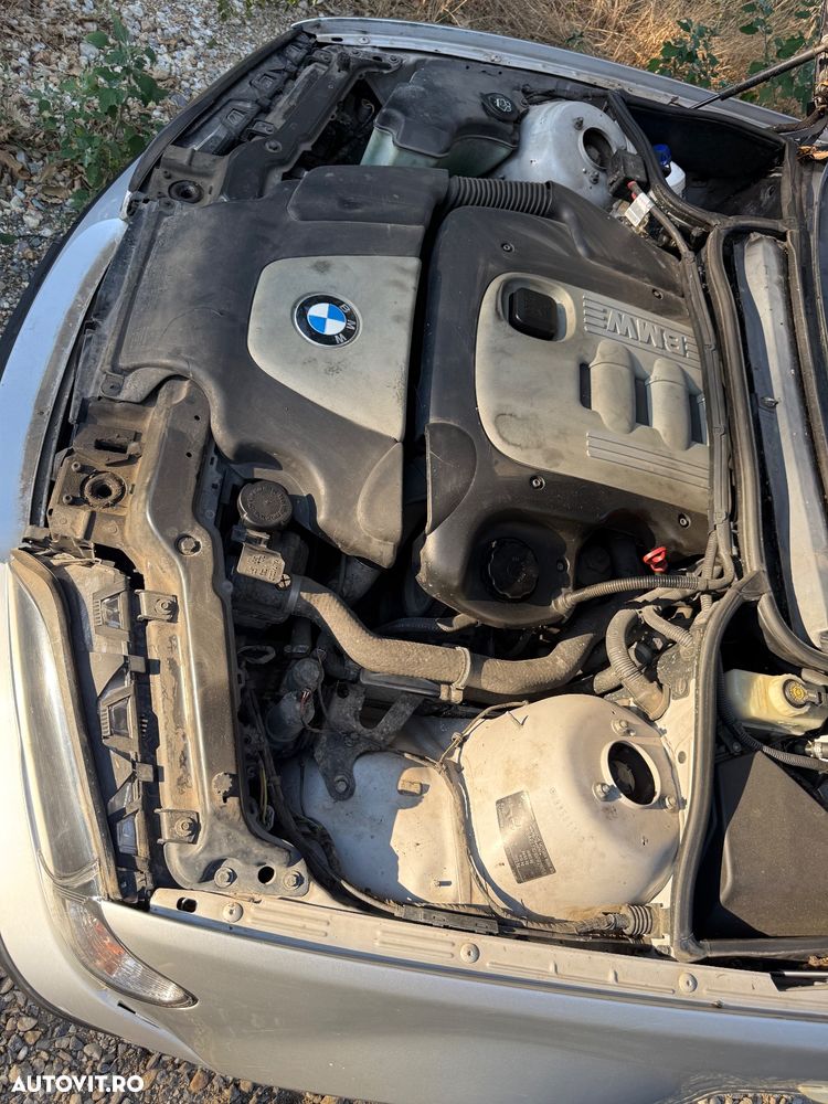 BMW Seria 3 318d Touring - 25