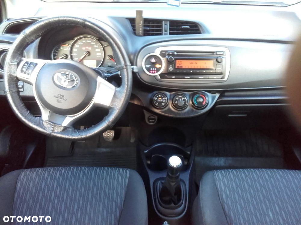 Toyota Yaris - 6