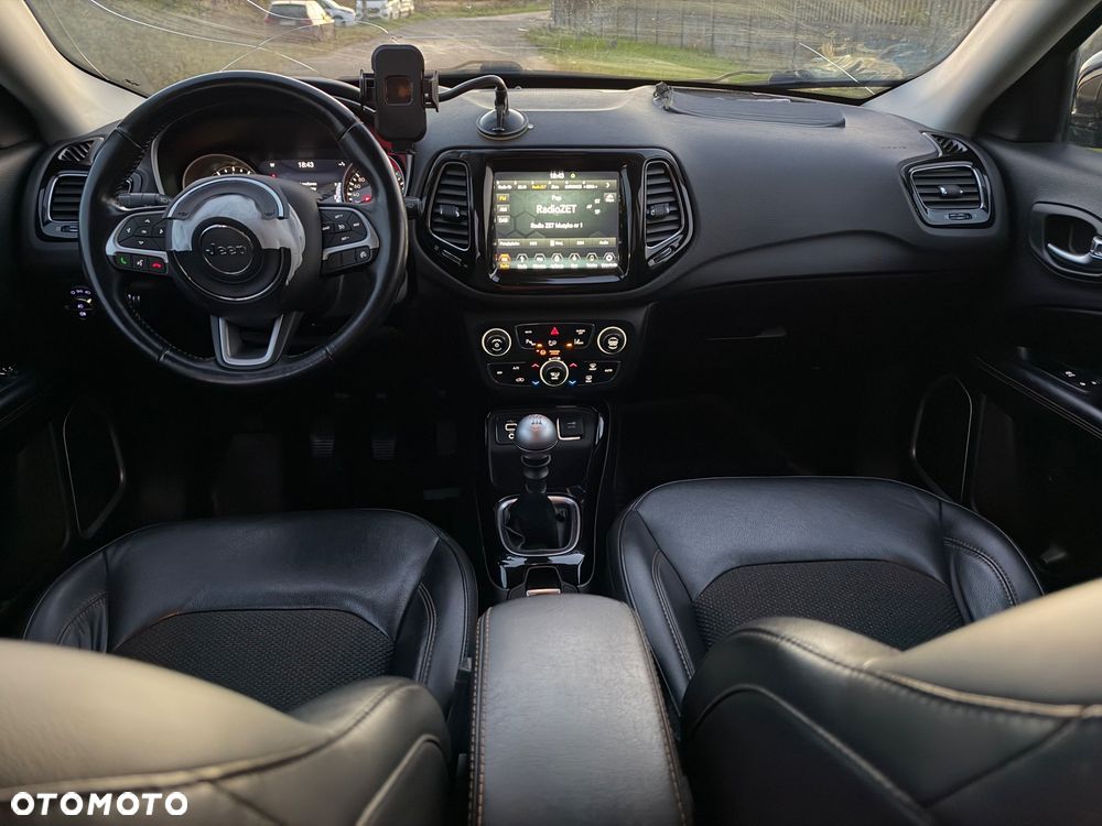 Jeep Compass 1.4 TMair Limited FWD S&S - 32