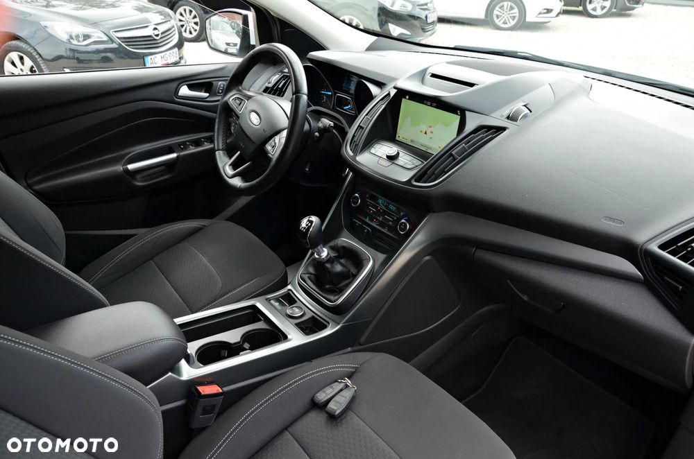 Ford Kuga 2.0 TDCi AWD Titanium - 37
