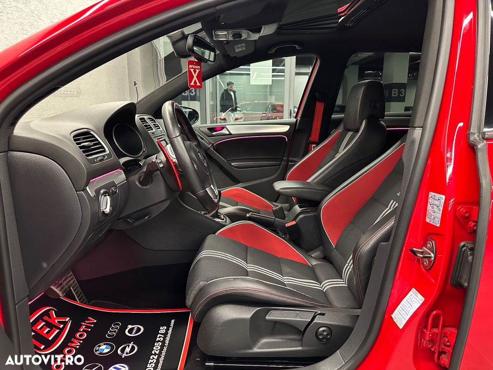 Volkswagen Golf - 10