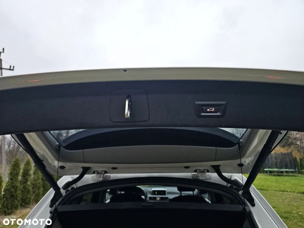 BMW X1 xDrive18d Sport Line - 15