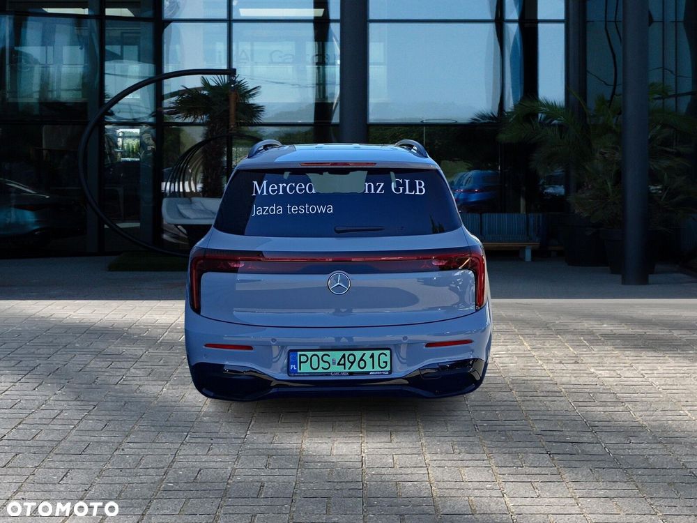 Mercedes-Benz GLB - 19