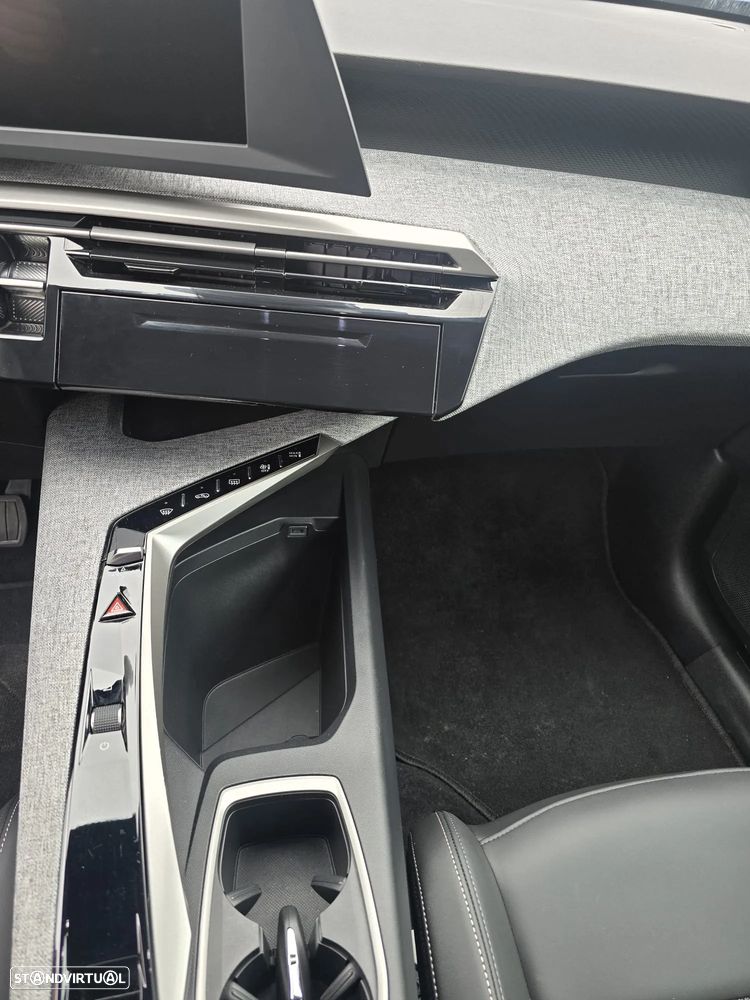 Peugeot 3008 1.2 Hybrid Allure Pack e-DCS6 - 13