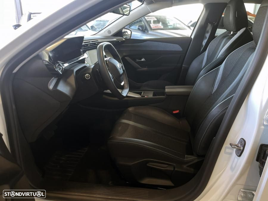 Peugeot 308 1.2 PureTech Allure EAT8 - 8