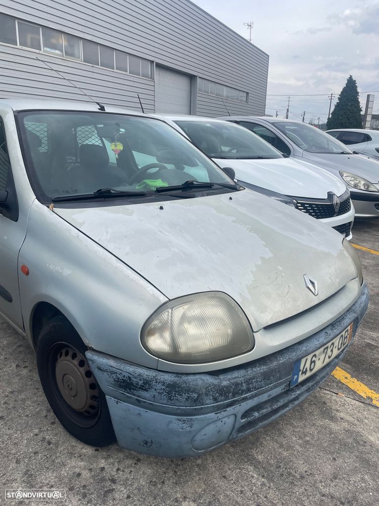 Renault Clio 1.9 D RN - 2