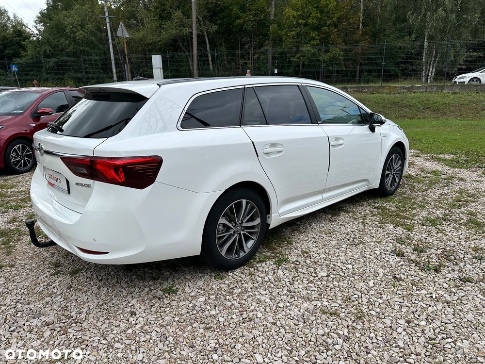 Toyota Avensis 1.8 Selection - 7