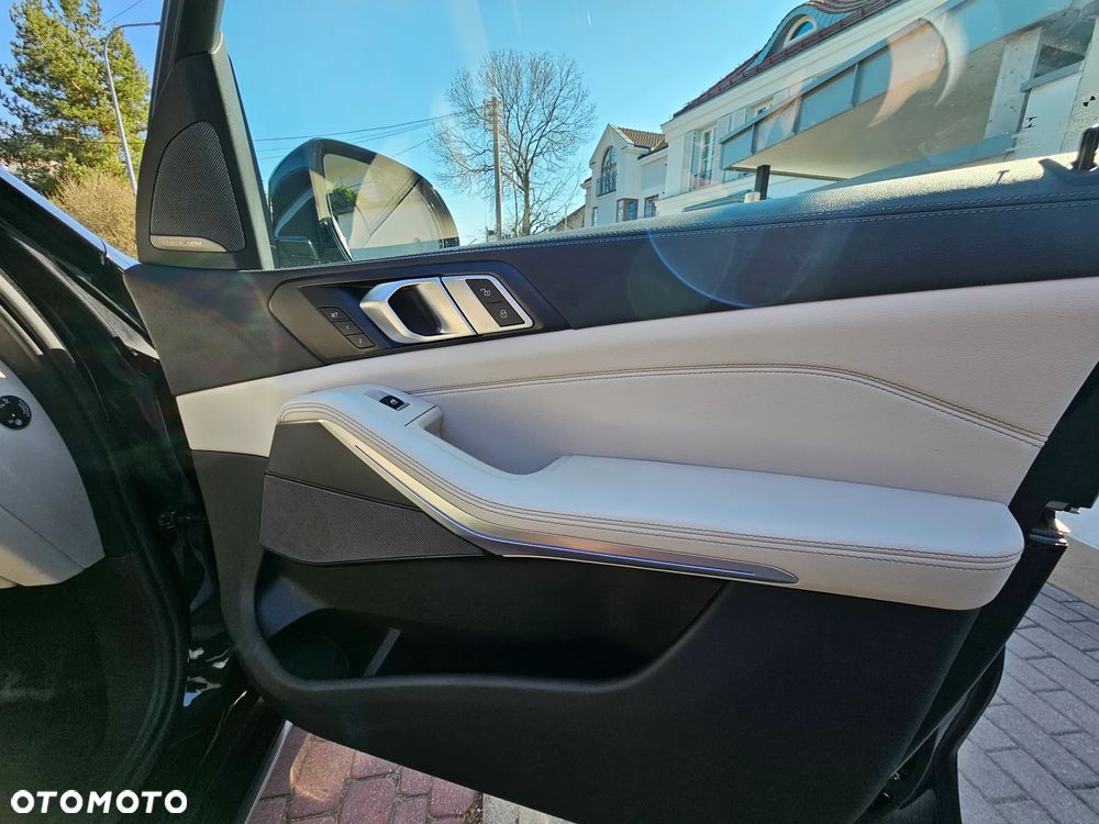 BMW X5 xDrive40i - 20