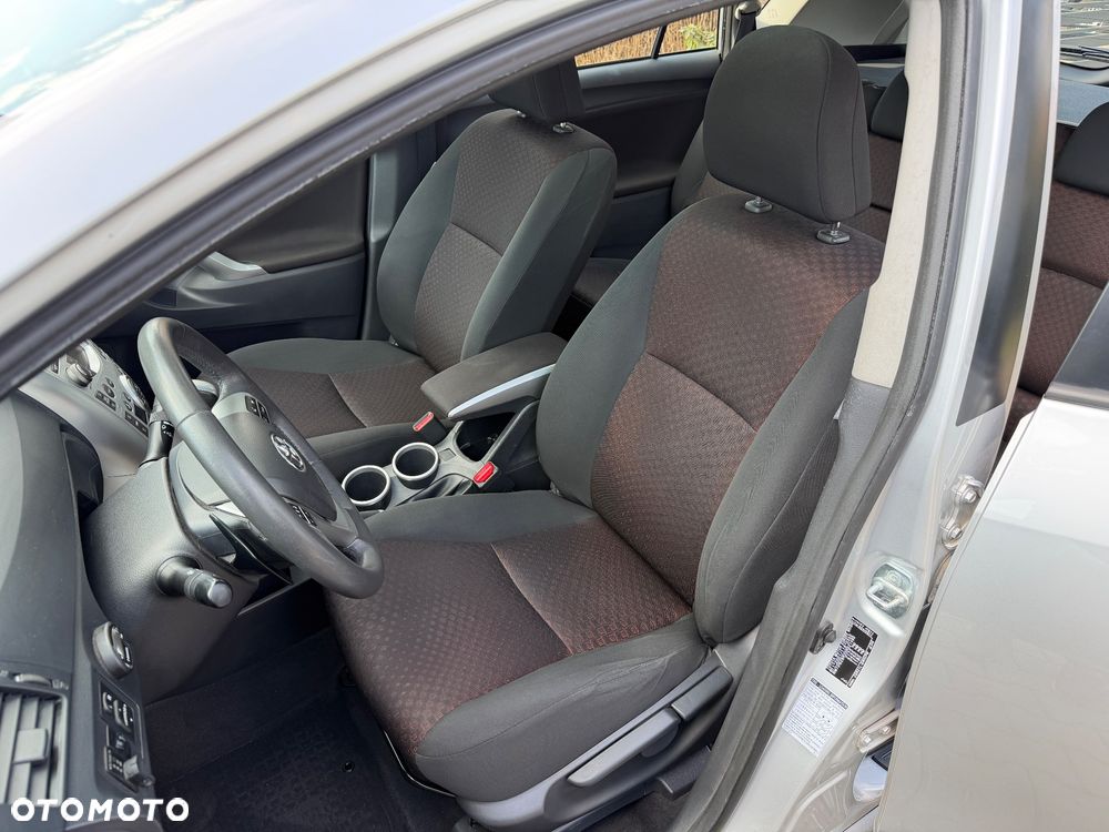 Toyota Verso 1.8 Multidrive Edition - 21