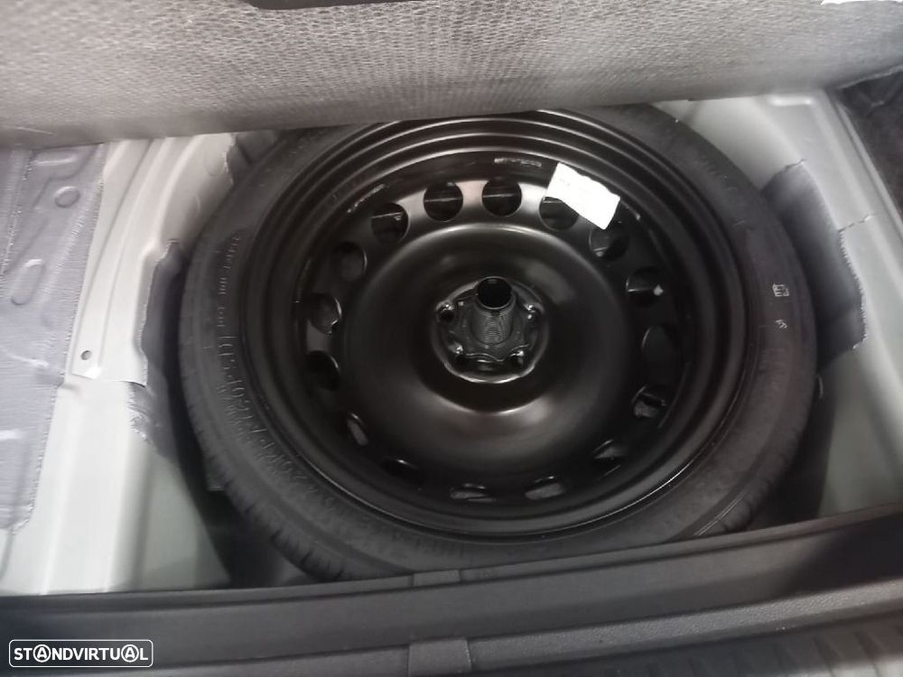 SEAT Arona 1.0 TSI Style DSG - 24