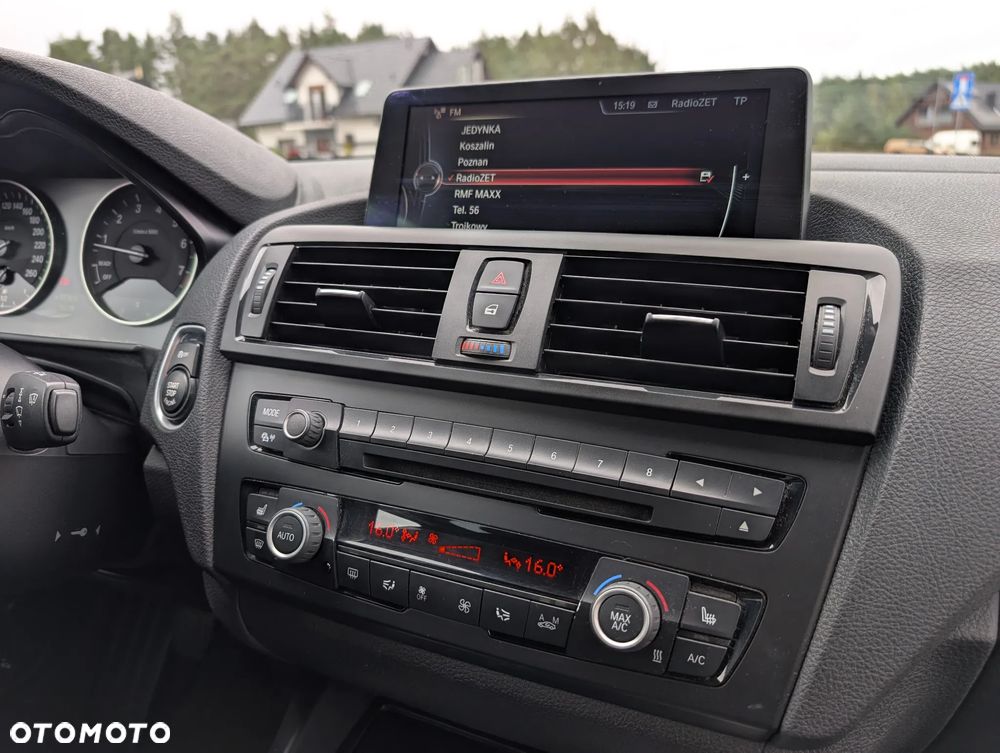 BMW Seria 1 116i - 19