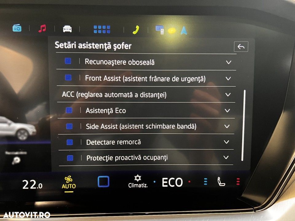 Volkswagen Touareg - 23