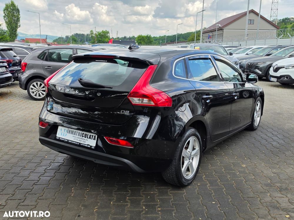 Volvo V40 D3 Kinetic - 5