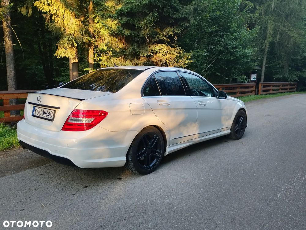 Mercedes-Benz Klasa C 180 7G-TRONIC Edition - 3