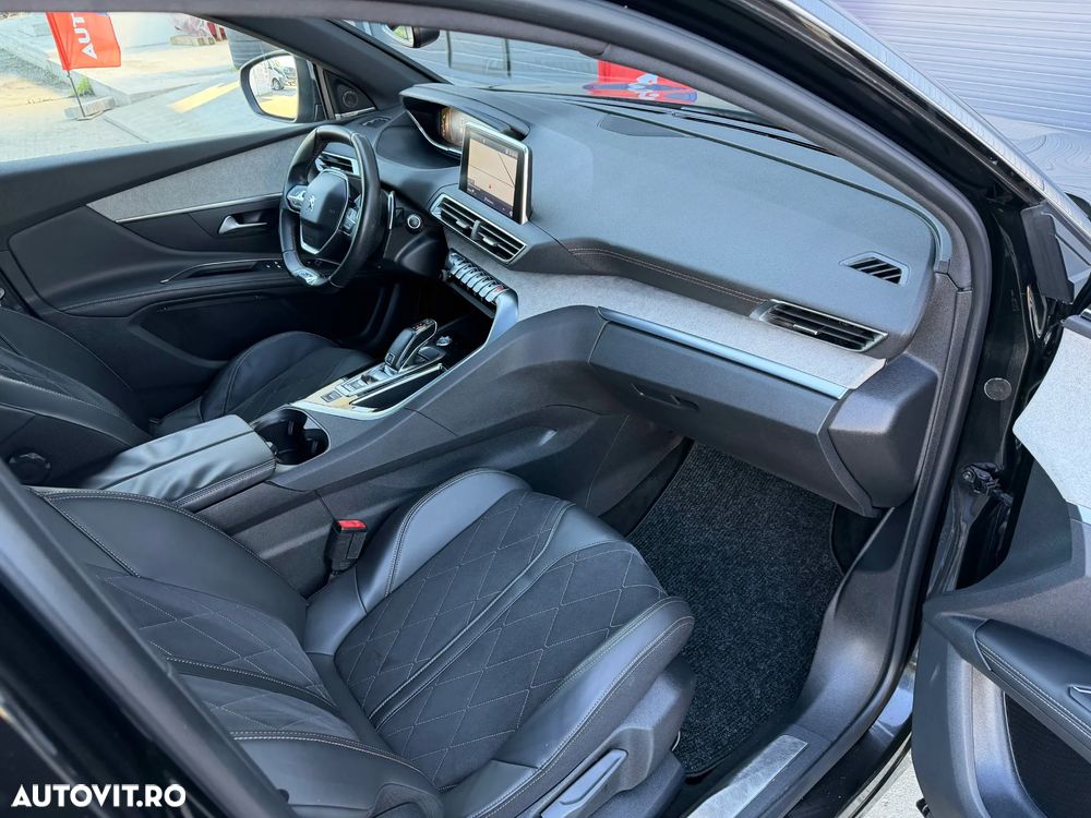 Peugeot 5008 2.0 BlueHDI s&s EAT8 GT - 27
