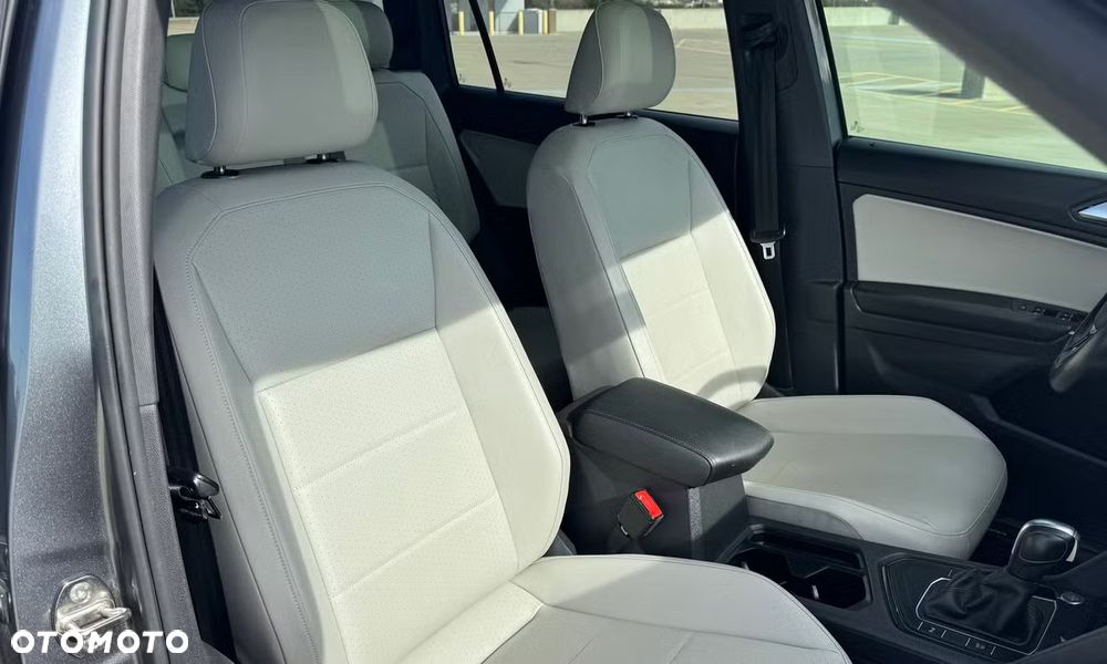 Volkswagen Tiguan - 16