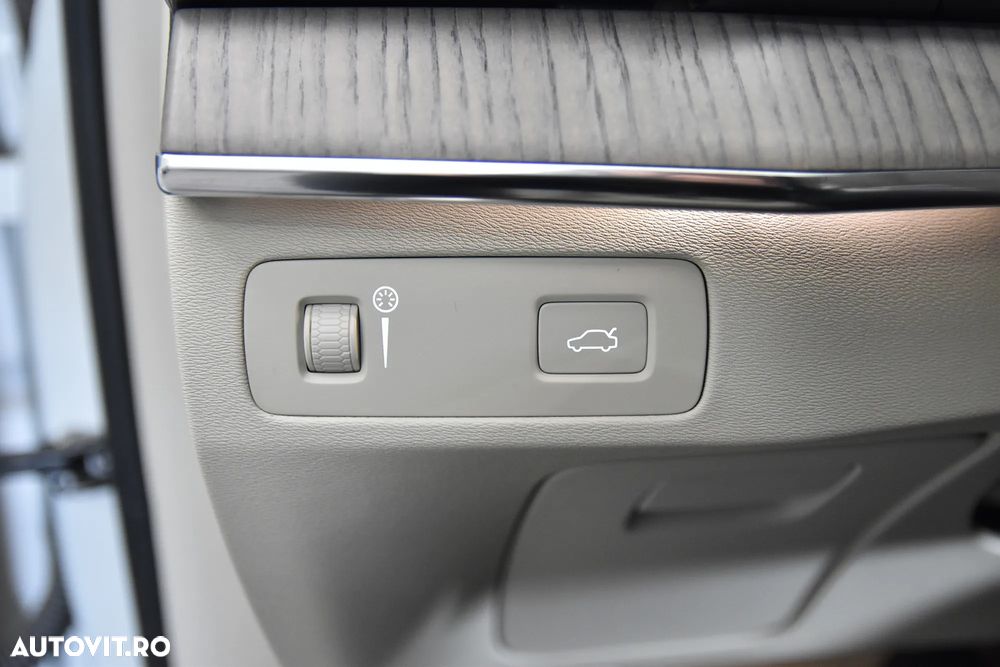 Volvo XC 90 B5 MHEV AWD 7 locuri Inscription - 16