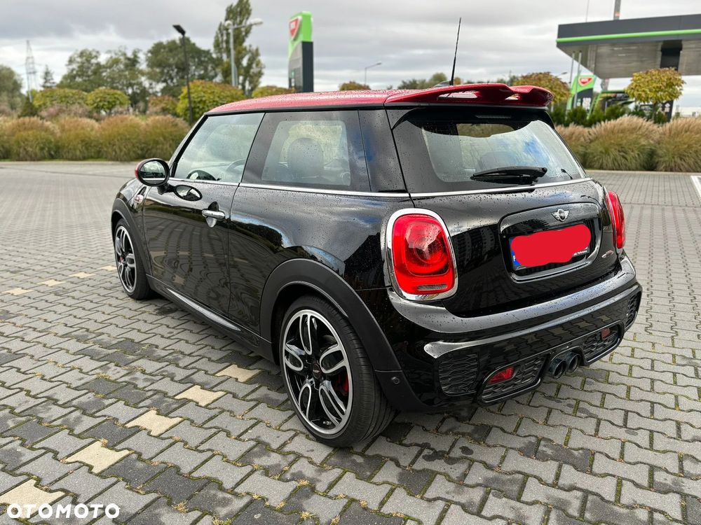 MINI John Cooper Works - 3