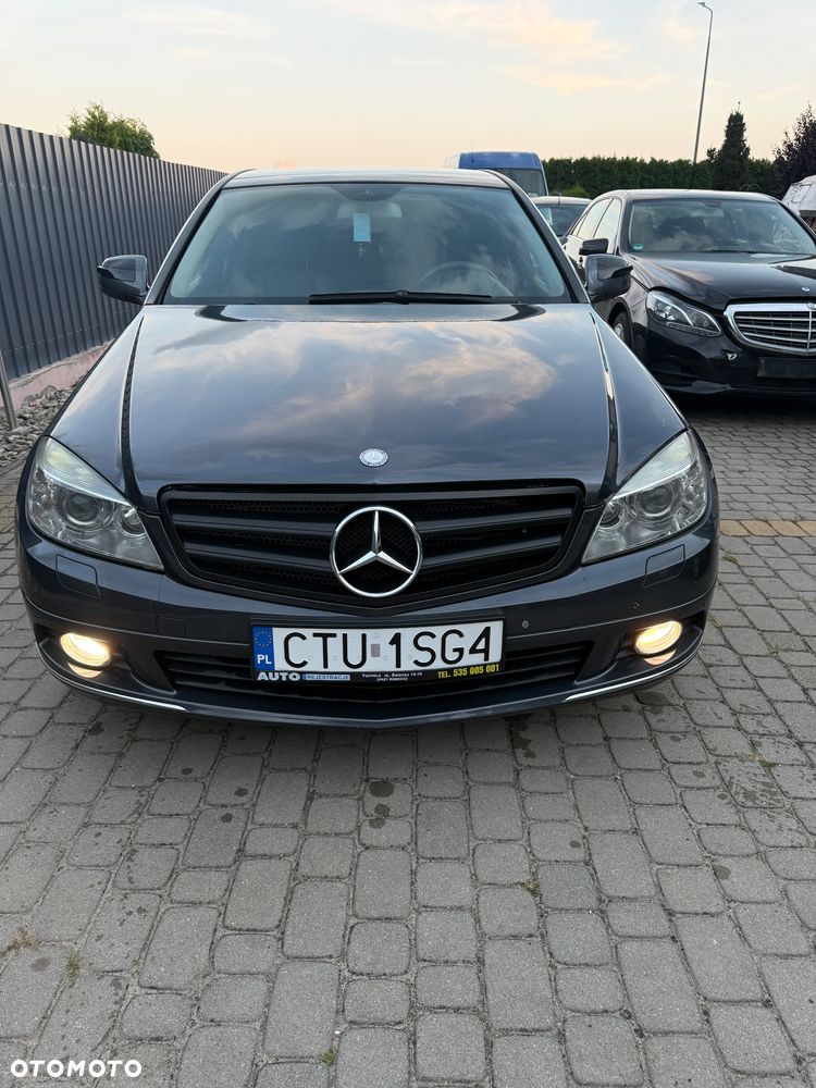 Mercedes-Benz Klasa C 320 CDI DPF 7G-TRONIC Avantgarde - 3
