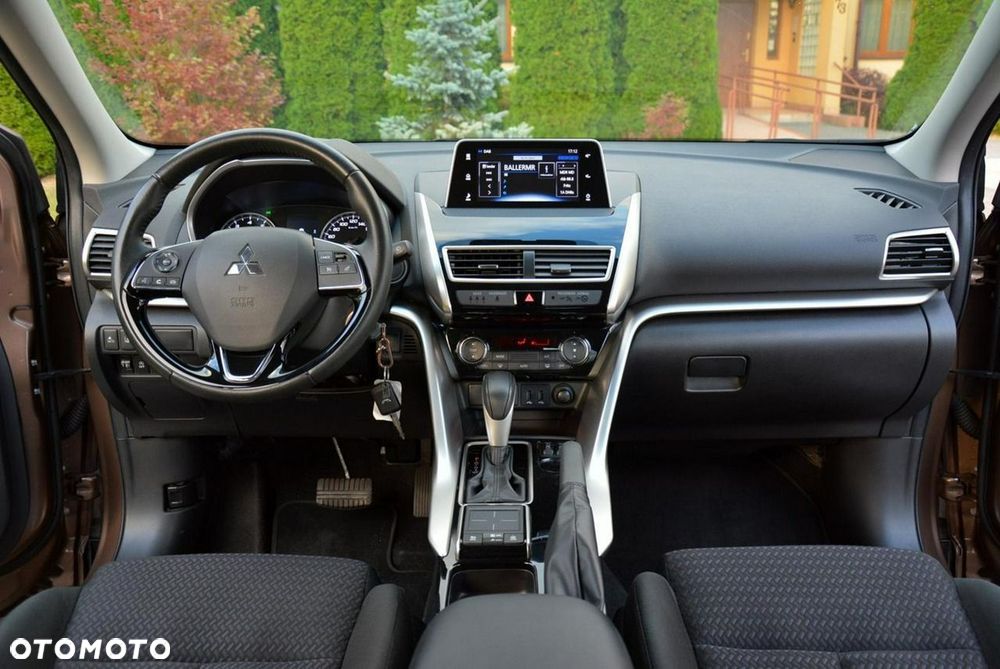 Mitsubishi Eclipse Cross - 24