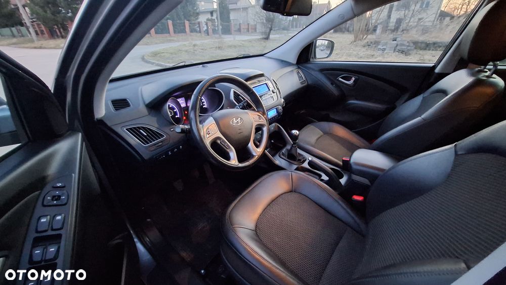 Hyundai ix35 2.0 CRDi 4WD Premium - 10