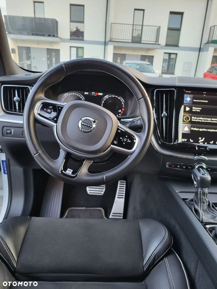Volvo XC 60 T5 R-Design - 10