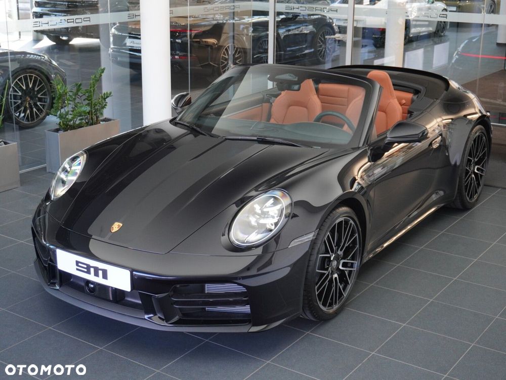 Porsche 911 Carrera - 16