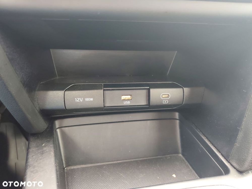 Kia Ceed - 27