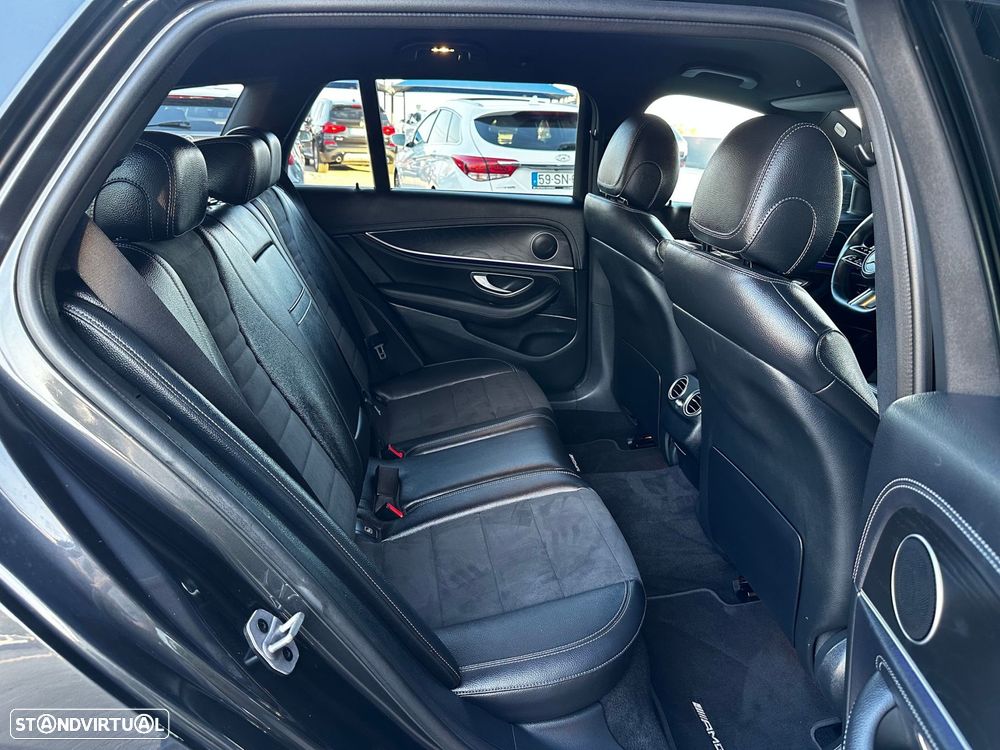Mercedes-Benz E 300 de AMG Line - 51