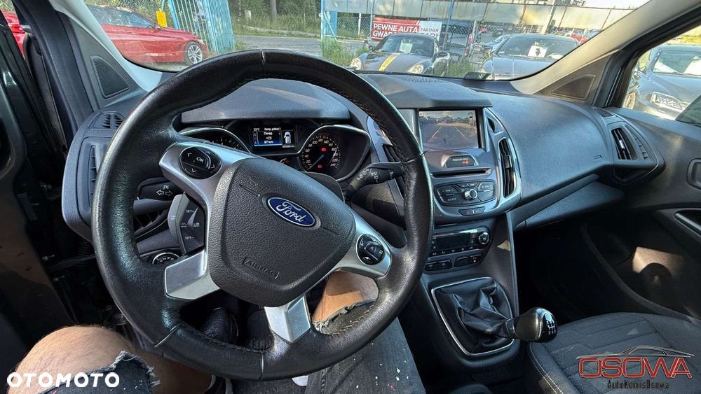 Ford Tourneo Connect Grand - 15