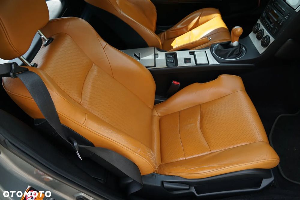 Nissan 350 Z - 12