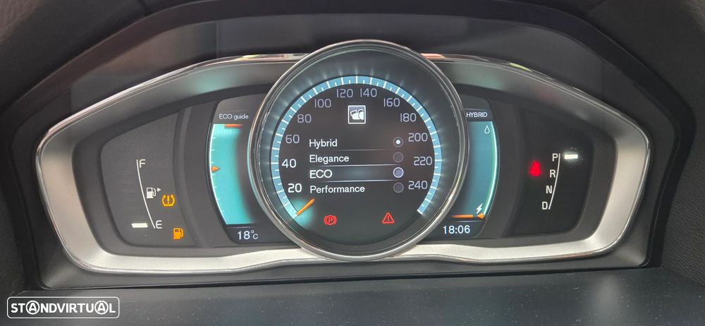Volvo V60 - 33