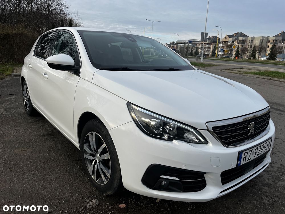 Peugeot 308 1.2 PureTech GPF Road Trip S&S EAT8 - 4