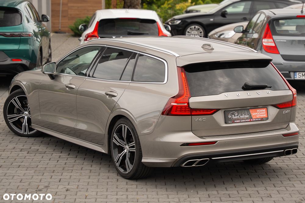 Volvo V60 D4 Drive-E R-Design Momentum - 15