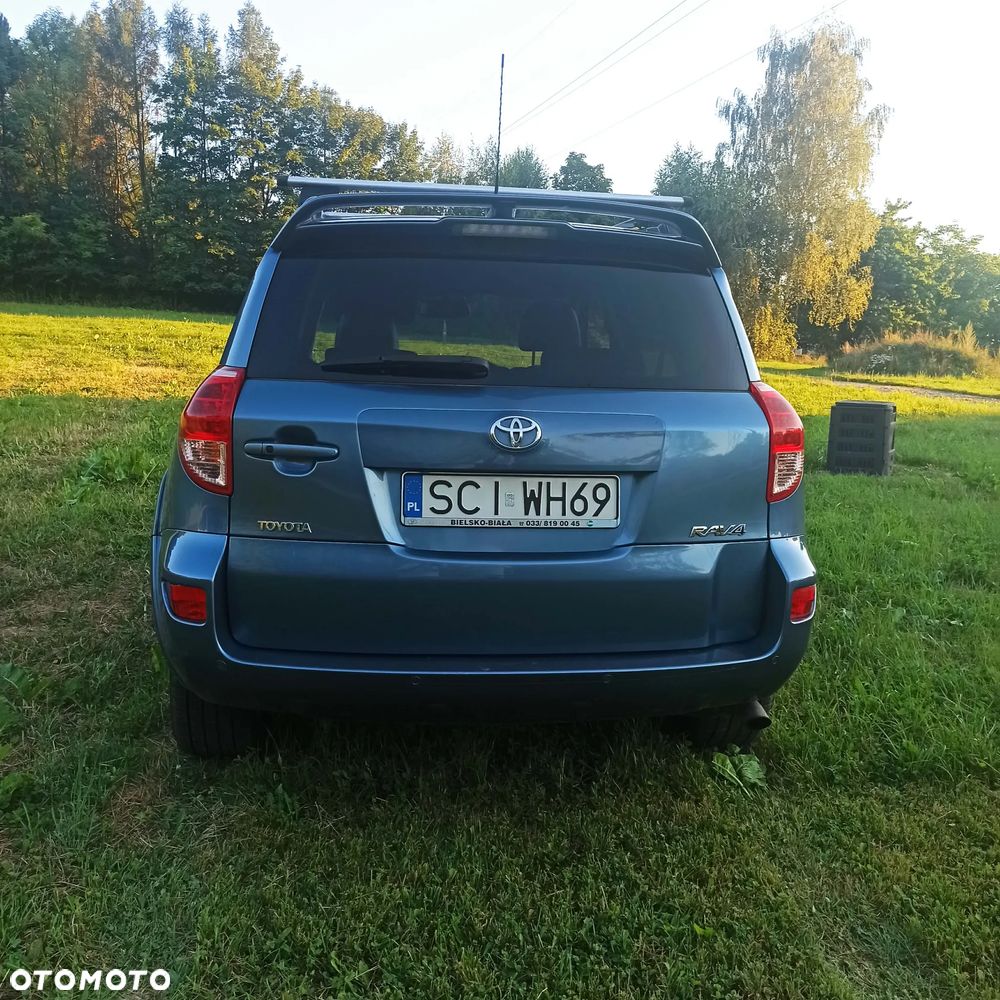 Toyota RAV4 2.2 D-4D Sol 180 - 10