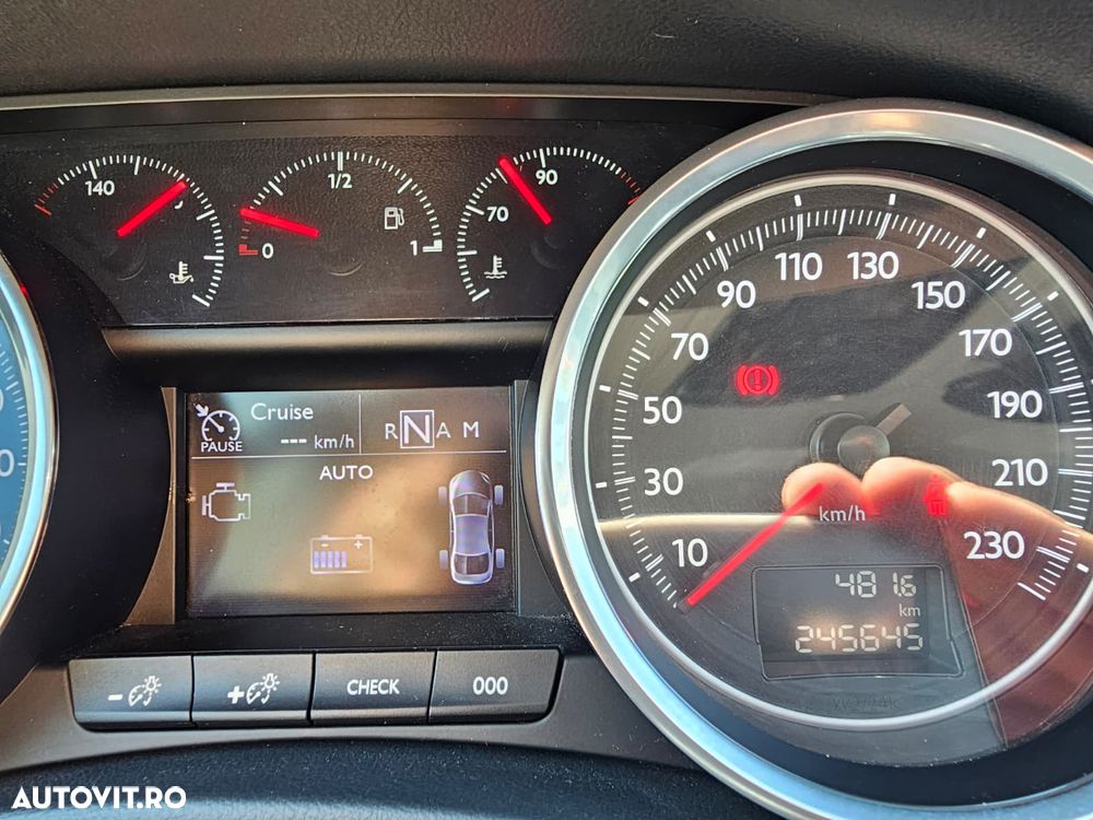 Peugeot 508 Hybrid4 Allure - 13