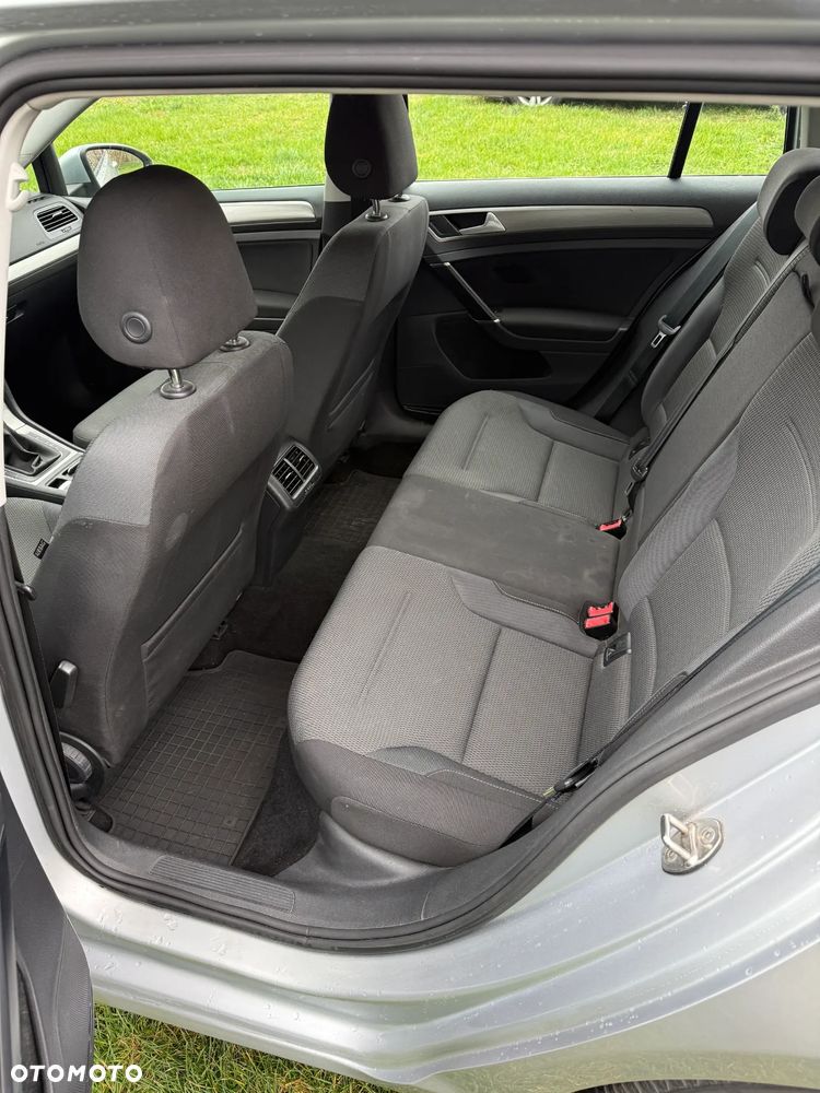 Volkswagen Golf VII 1.6 TDI BMT Comfortline - 11