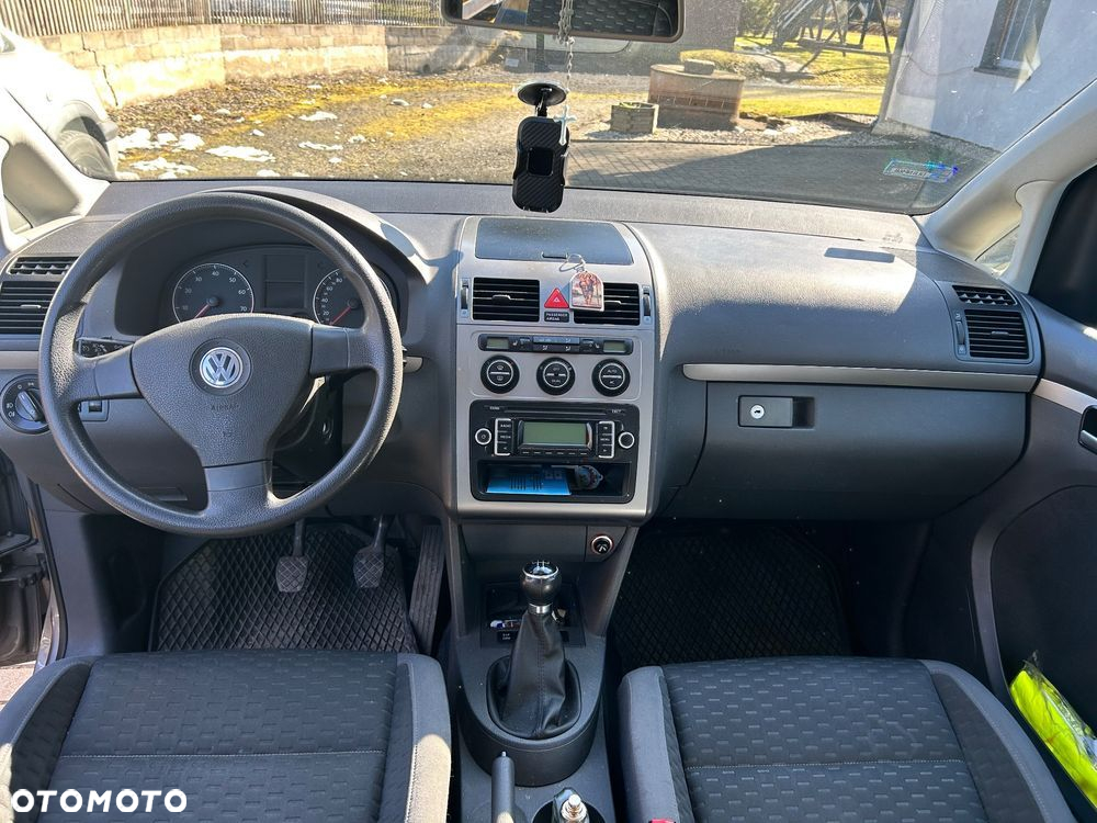 Volkswagen Touran 1.6 - 16