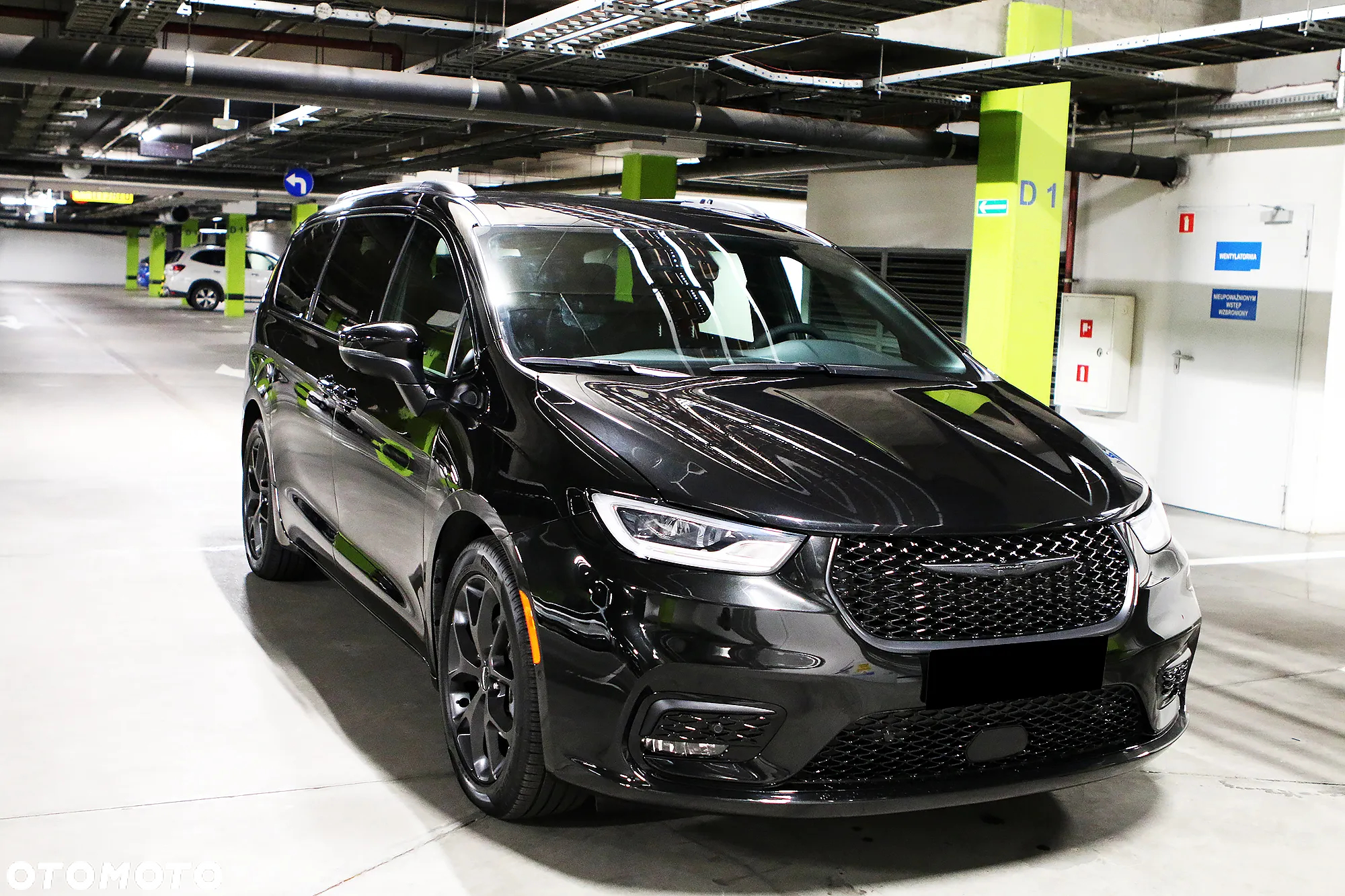 Chrysler Pacifica - 5