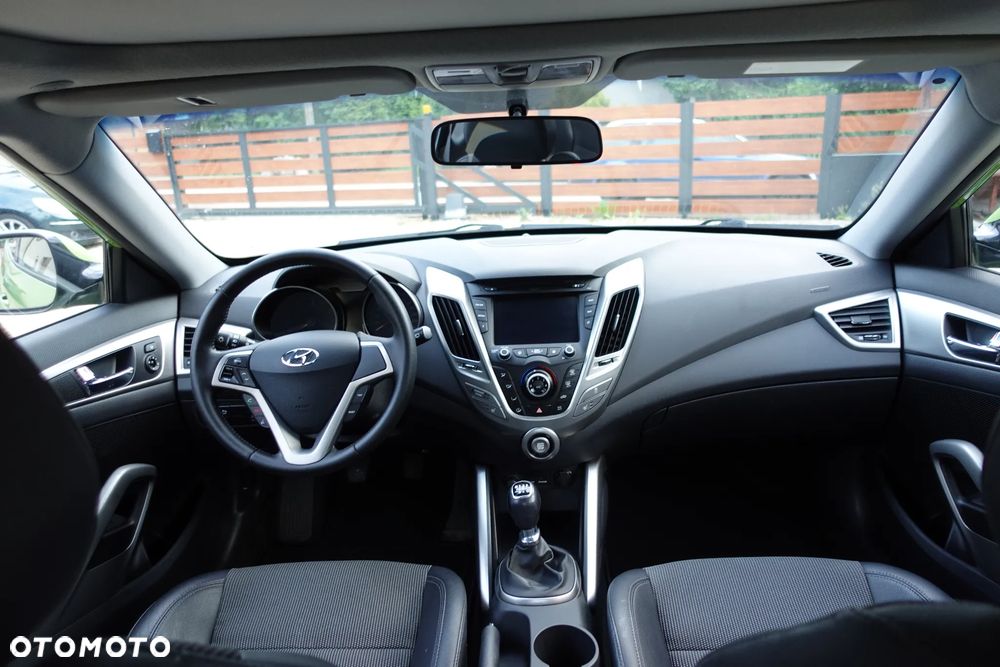 Hyundai Veloster - 6