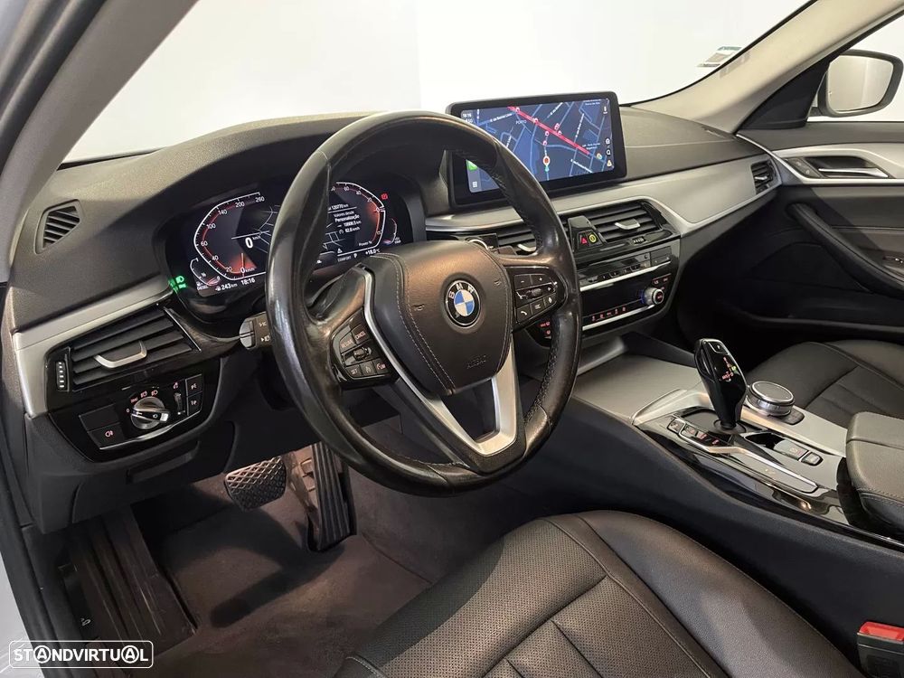 BMW 520 d Auto - 13