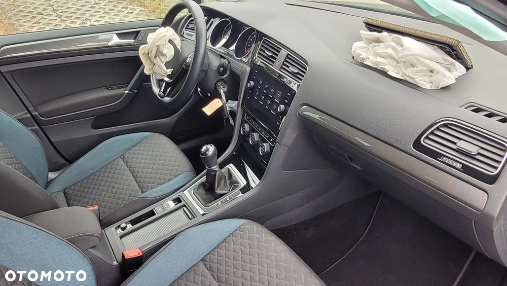 Volkswagen Golf 1.5 TSI ACT OPF BlueMotion IQ.DRIVE - 12