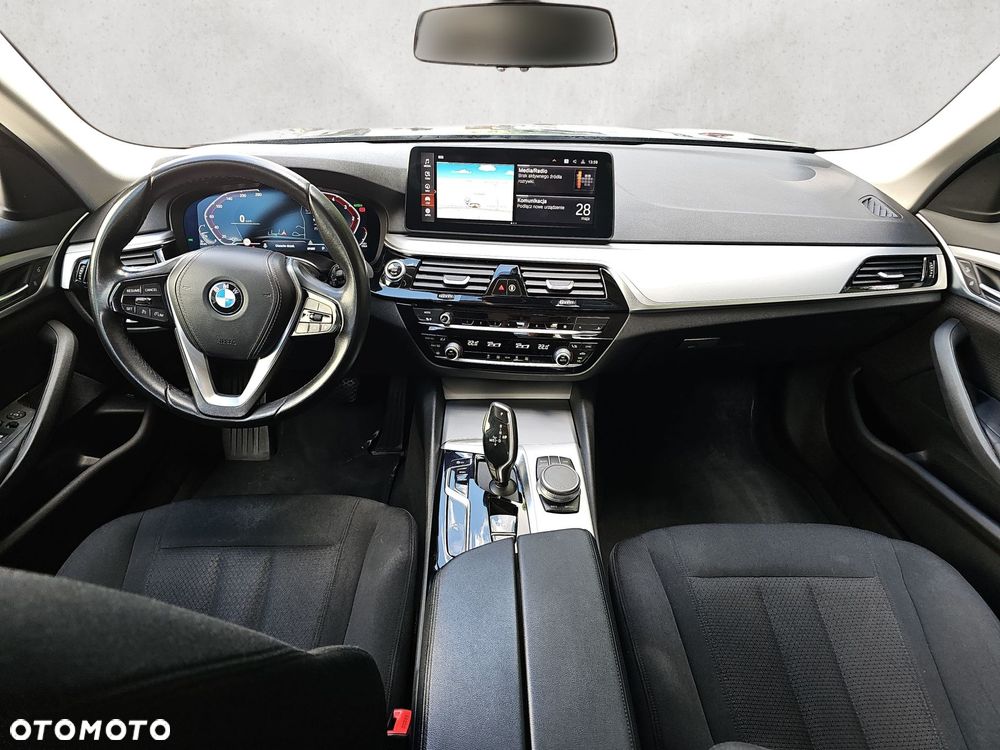 BMW Seria 5 - 26