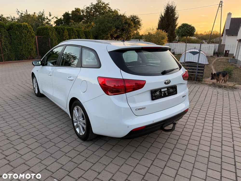 Kia Ceed 1.6 CRDi 136 ISG Edition 7 - 7