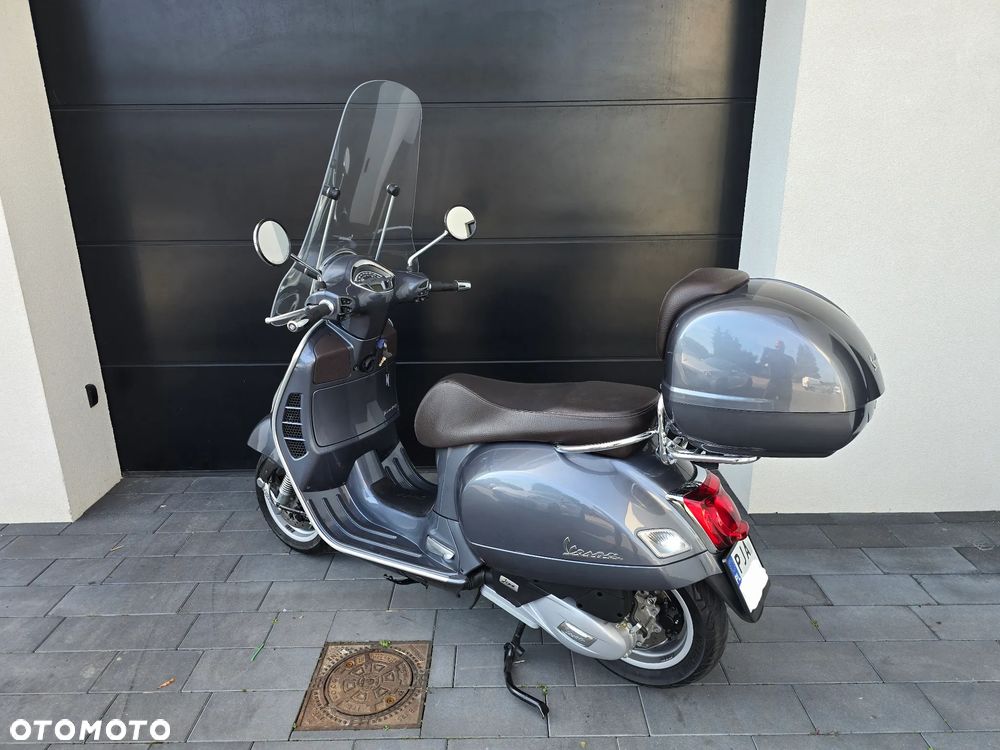 Vespa GTS - 7